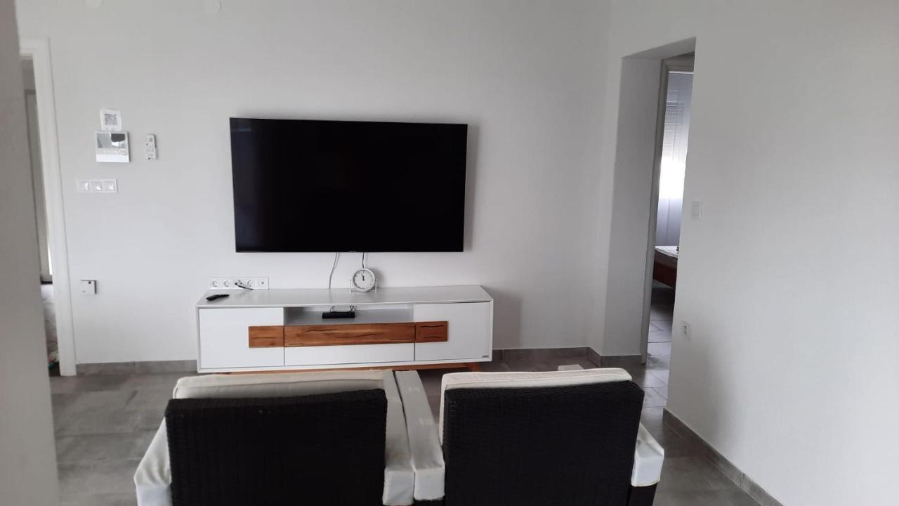 Aksa Residences Вир Экстерьер фото